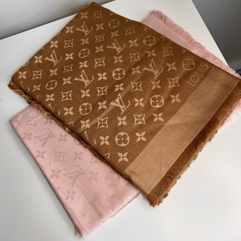 LV Monogram Shawl